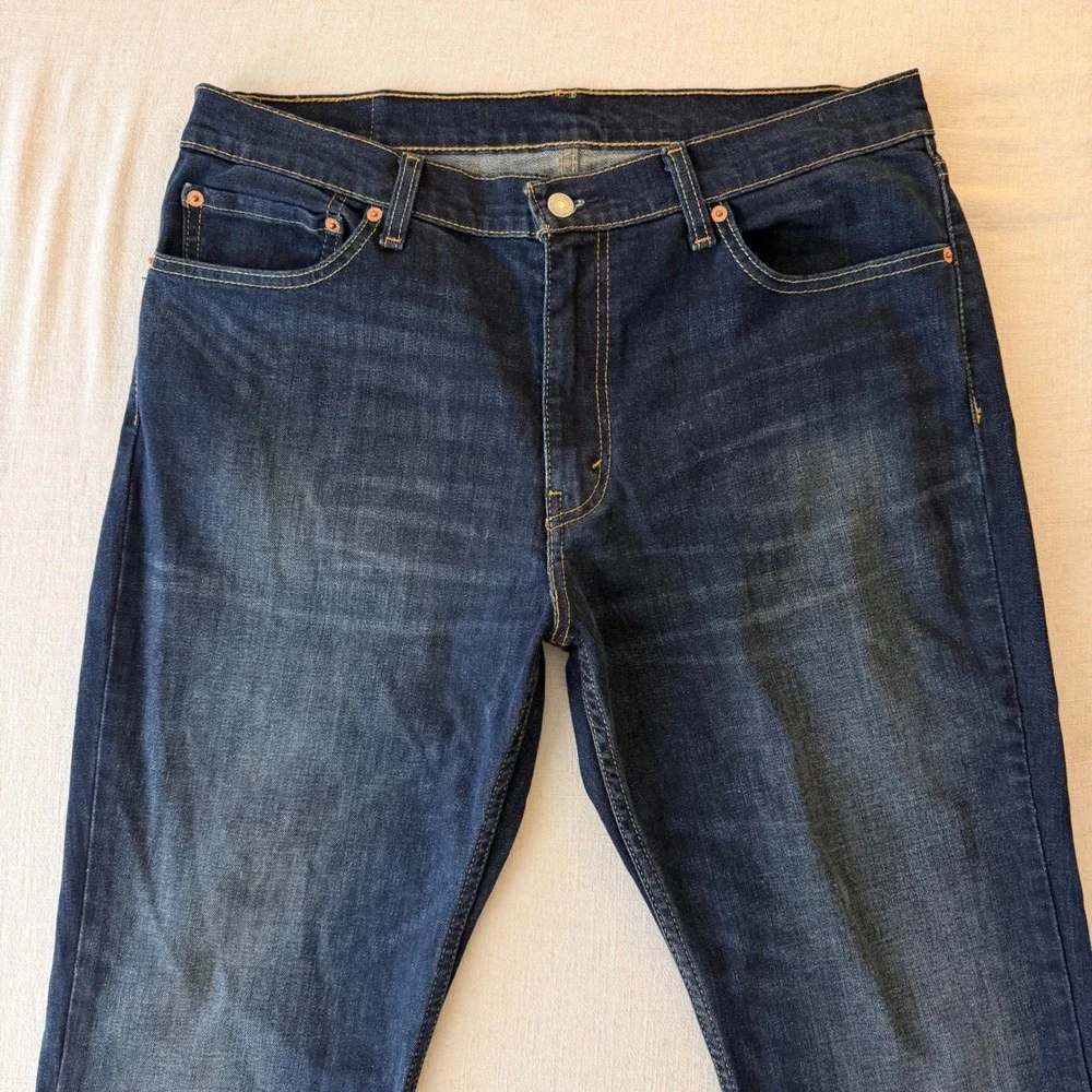 Levis measurements waist